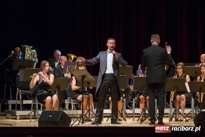 Zdjęcie w galerii na portalu naszraciborz.pl: Międzynarodowy Dzień Muzyki w Raciborzu. RCK zaprosił do krainy operetki  wiadomości z regionu