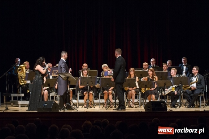 Zdjęcie w galerii na portalu naszraciborz.pl: Międzynarodowy Dzień Muzyki w Raciborzu. RCK zaprosił do krainy operetki  wiadomości z regionu