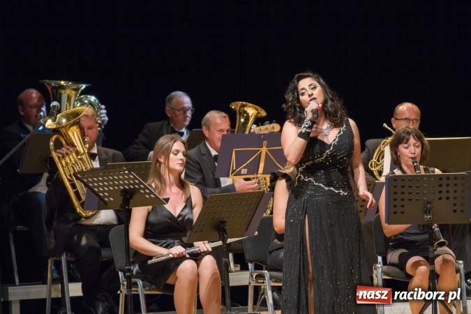 Zdjęcie w galerii na portalu naszraciborz.pl: Międzynarodowy Dzień Muzyki w Raciborzu. RCK zaprosił do krainy operetki  wiadomości z regionu