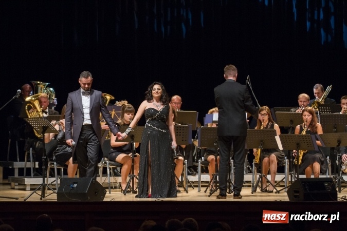 Zdjęcie w galerii na portalu naszraciborz.pl: Międzynarodowy Dzień Muzyki w Raciborzu. RCK zaprosił do krainy operetki  wiadomości z regionu