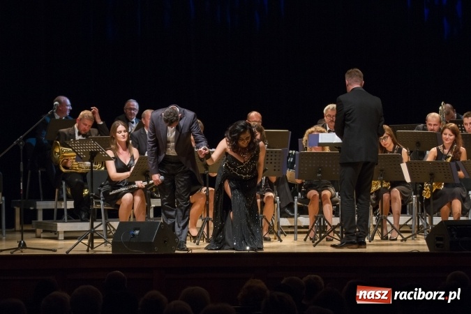 Zdjęcie w galerii na portalu naszraciborz.pl: Międzynarodowy Dzień Muzyki w Raciborzu. RCK zaprosił do krainy operetki  wiadomości z regionu