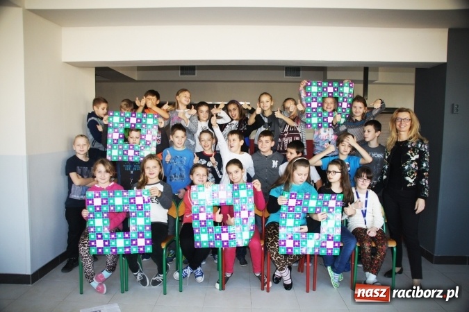 Zdjęcie w galerii na portalu naszraciborz.pl: Akademia Myśli Tw&oacute;rczej w Szkole na Ostrogu wiadomości z regionu