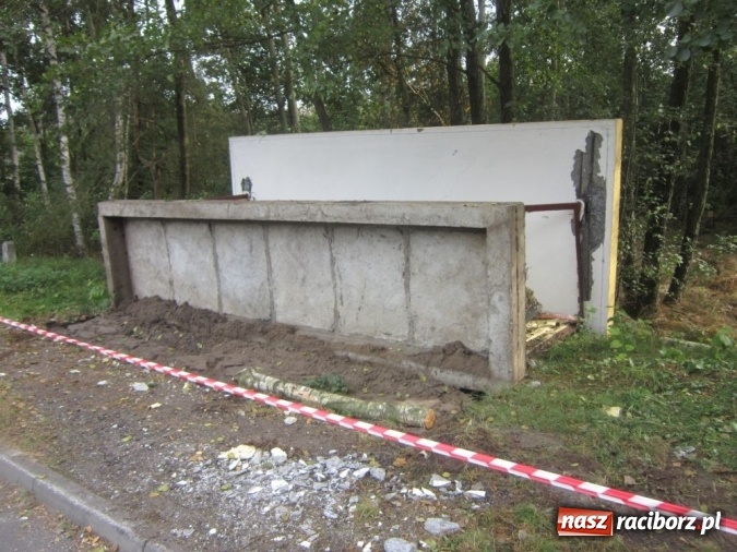 Zdjęcie w galerii na portalu naszraciborz.pl: Skutki sobotniego wypadku na Przeryciu przechodzą ludzkie wyobrażenie!  wiadomości z regionu