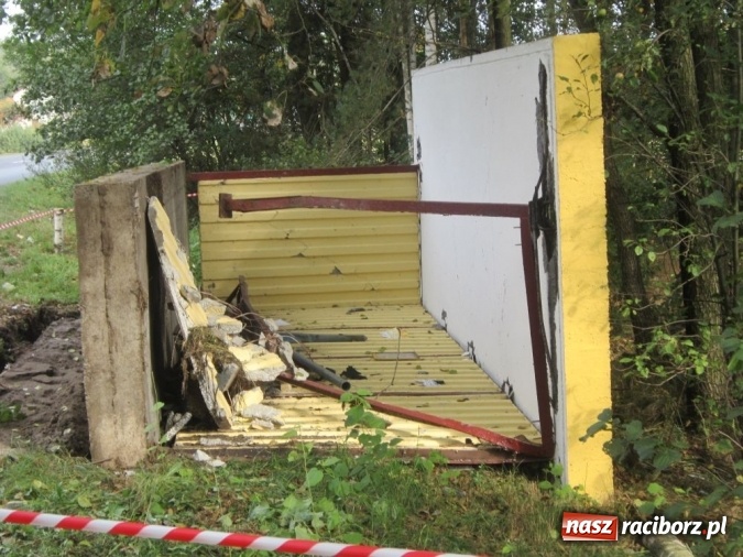 Zdjęcie w galerii na portalu naszraciborz.pl: Skutki sobotniego wypadku na Przeryciu przechodzą ludzkie wyobrażenie!  wiadomości z regionu