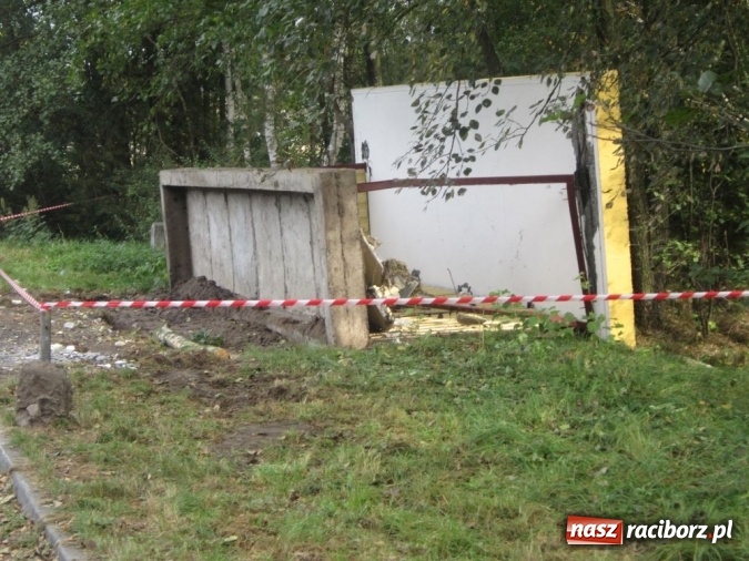 Zdjęcie w galerii na portalu naszraciborz.pl: Skutki sobotniego wypadku na Przeryciu przechodzą ludzkie wyobrażenie!  wiadomości z regionu
