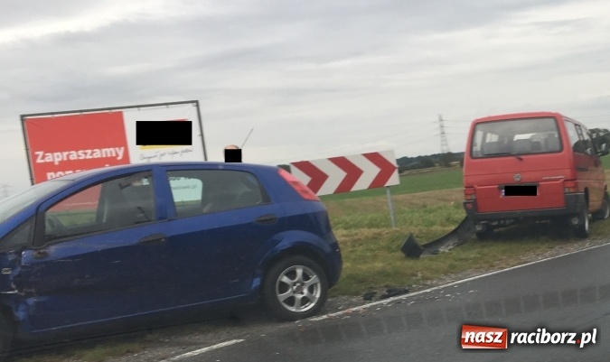 Zdjęcie w galerii na portalu naszraciborz.pl: Pechowy poniedziałek na drogach. Kolizje przy Mechaniku i na Drzewieckiego wiadomości z regionu