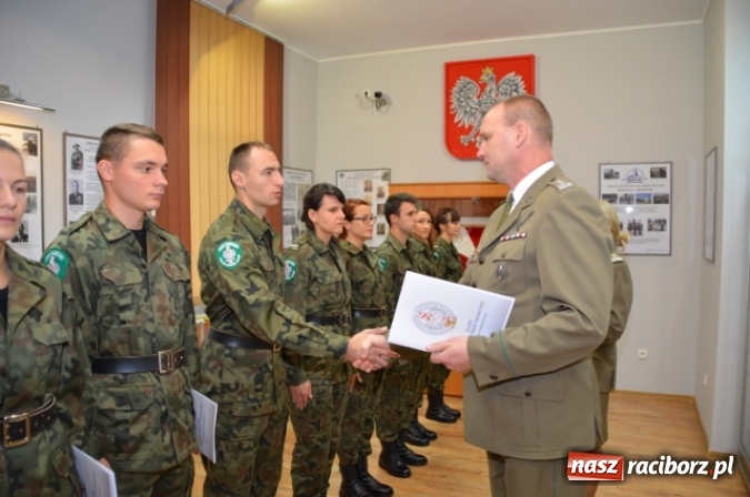 Zdjęcie w galerii na portalu naszraciborz.pl: Uroczyste wręczenie aktów mianowania u śląskich pograniczników  wiadomości z regionu