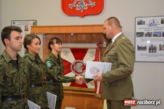 Zdjęcie w galerii na portalu naszraciborz.pl: Uroczyste wręczenie aktów mianowania u śląskich pograniczników  wiadomości z regionu