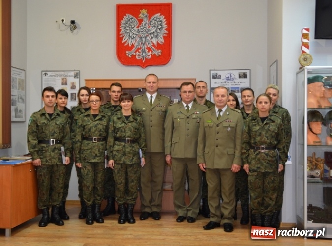 Zdjęcie w galerii na portalu naszraciborz.pl: Uroczyste wręczenie aktów mianowania u śląskich pograniczników  wiadomości z regionu