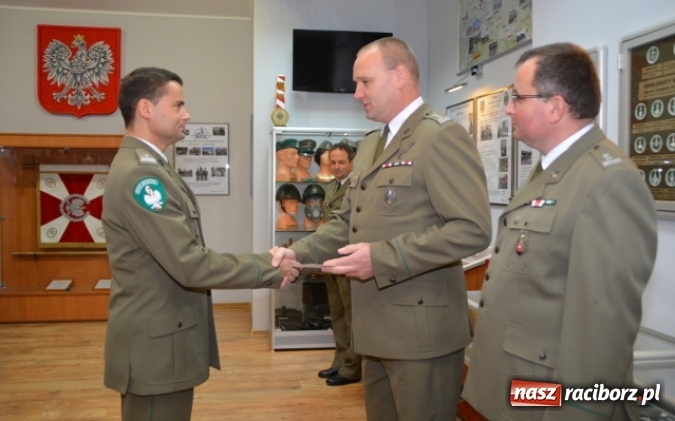 Zdjęcie w galerii na portalu naszraciborz.pl: Uroczyste wręczenie aktów mianowania u śląskich pograniczników  wiadomości z regionu