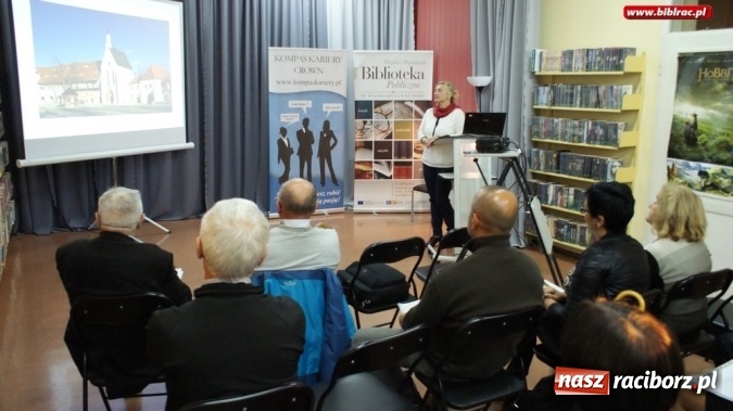 Zdjęcie w galerii na portalu naszraciborz.pl: Na co zagłosować? Reklama Budżetu Obywatelskiego w bibliotece  wiadomości z regionu