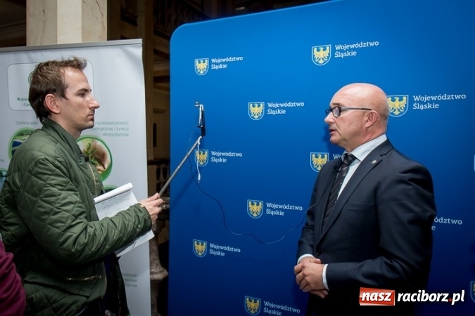 Zdjęcie w galerii na portalu naszraciborz.pl: Podtapianie samorządów. Marszałek przeciwko zmianom w prawie, które spowodują wzrost opłat za wodę  wiadomości z regionu