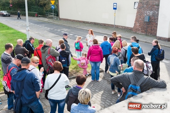 Zdjęcie w galerii na portalu naszraciborz.pl: Solidny akcent na zakończenie sezonu turystycznego. Sześciuset gości zwiedzało w niedzielę Racib&oacute;rz wiadomości z regionu