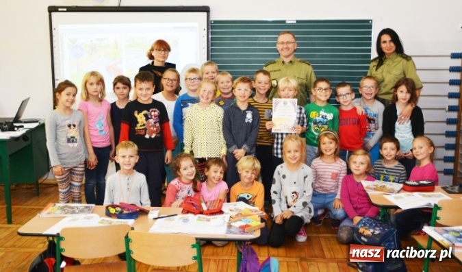 Zdjęcie w galerii na portalu naszraciborz.pl: Rozdano nagrody w konkursie Moje wspomnienia z wizyty w Śląskim Oddziale Straży Granicznej wiadomości z regionu