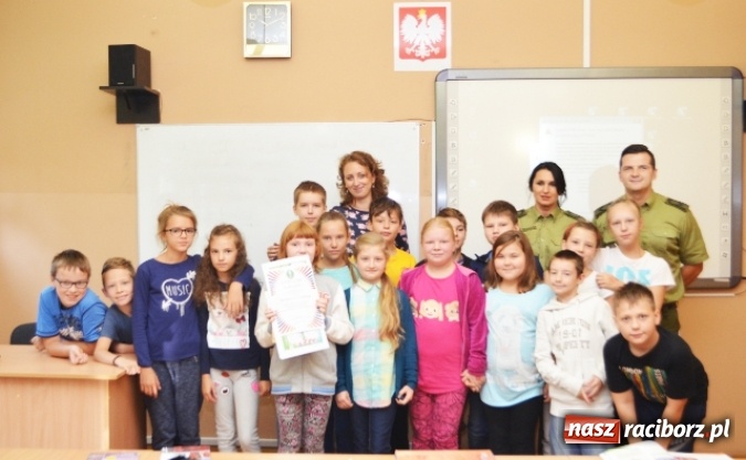 Zdjęcie w galerii na portalu naszraciborz.pl: Rozdano nagrody w konkursie Moje wspomnienia z wizyty w Śląskim Oddziale Straży Granicznej wiadomości z regionu
