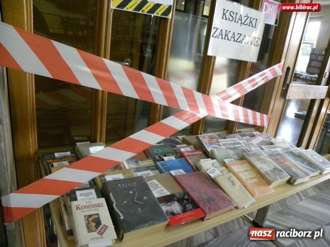 Zdjęcie w galerii na portalu naszraciborz.pl: Zakazane książki w raciborskiej bibliotece  wiadomości z regionu