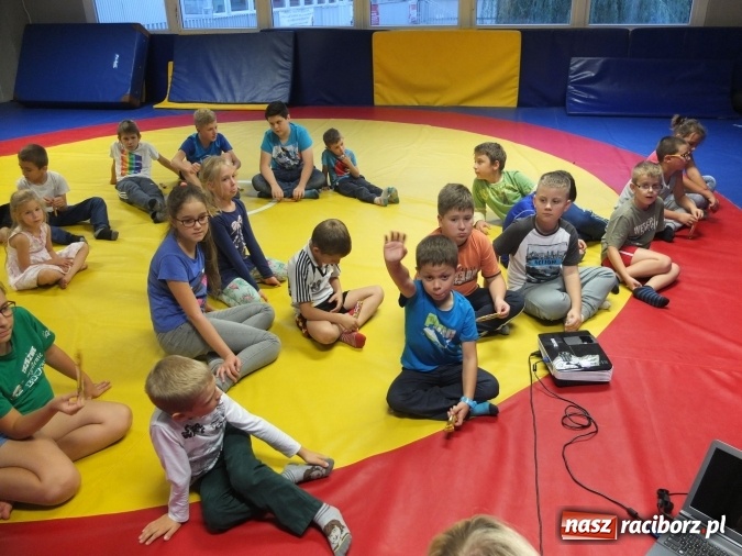 Zdjęcie w galerii na portalu naszraciborz.pl: Zajęcia profilaktyczne z Łamatorem  wiadomości z regionu