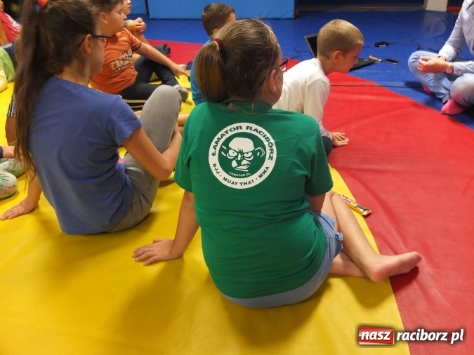 Zdjęcie w galerii na portalu naszraciborz.pl: Zajęcia profilaktyczne z Łamatorem  wiadomości z regionu