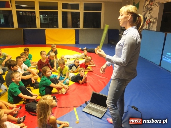 Zdjęcie w galerii na portalu naszraciborz.pl: Zajęcia profilaktyczne z Łamatorem  wiadomości z regionu