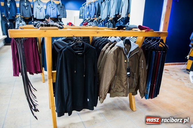 Zdjęcie w galerii na portalu naszraciborz.pl: Elegancja zawsze w modzie - ruszył nowy sklep odzieżowy w Raciborzu na Długiej wiadomości z regionu