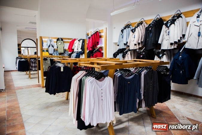 Zdjęcie w galerii na portalu naszraciborz.pl: Elegancja zawsze w modzie - ruszył nowy sklep odzieżowy w Raciborzu na Długiej wiadomości z regionu