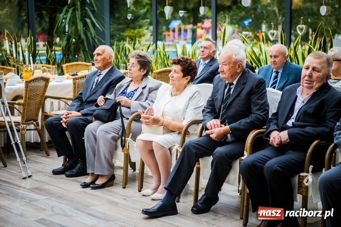 Zdjęcie w galerii na portalu naszraciborz.pl: Są ze sobą tyle lat... w Nędzy gratulowano parom wytrwałości  wiadomości z regionu