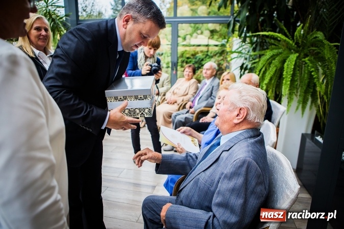 Zdjęcie w galerii na portalu naszraciborz.pl: Są ze sobą tyle lat... w Nędzy gratulowano parom wytrwałości  wiadomości z regionu