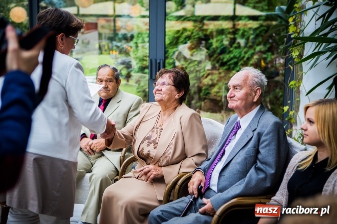 Zdjęcie w galerii na portalu naszraciborz.pl: Są ze sobą tyle lat... w Nędzy gratulowano parom wytrwałości  wiadomości z regionu