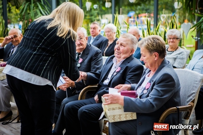 Zdjęcie w galerii na portalu naszraciborz.pl: Są ze sobą tyle lat... w Nędzy gratulowano parom wytrwałości  wiadomości z regionu