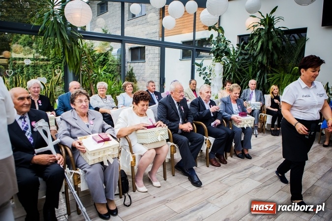 Zdjęcie w galerii na portalu naszraciborz.pl: Są ze sobą tyle lat... w Nędzy gratulowano parom wytrwałości  wiadomości z regionu