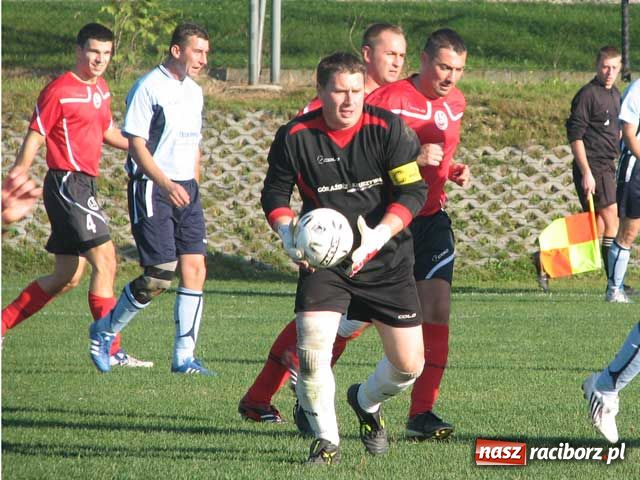 Zdjęcie w galerii na portalu naszraciborz.pl: Klasa B: Markowice: Jak długo jeszcze? Kolejny sędziowski skandal! wiadomości z regionu