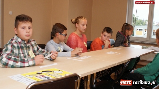 Zdjęcie w galerii na portalu naszraciborz.pl: Być jak Greg Heffley! Konkurs wiedzy o Dzienniku Cwaniaczka w bibliotece  wiadomości z regionu