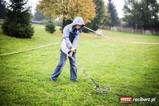 Zdjęcie w galerii na portalu naszraciborz.pl: Młody Saper 2016: Uczniowie ZSP w Brzeźnicy szukali niewybuchów wiadomości z regionu