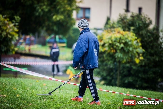 Zdjęcie w galerii na portalu naszraciborz.pl: Młody Saper 2016: Uczniowie ZSP w Brzeźnicy szukali niewybuchów wiadomości z regionu
