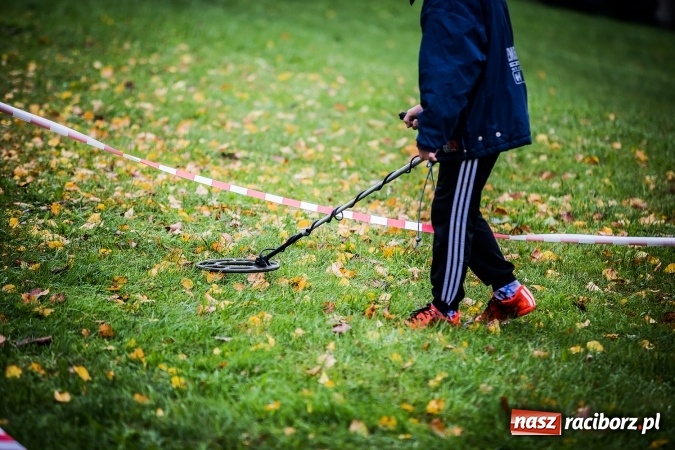 Zdjęcie w galerii na portalu naszraciborz.pl: Młody Saper 2016: Uczniowie ZSP w Brzeźnicy szukali niewybuchów wiadomości z regionu