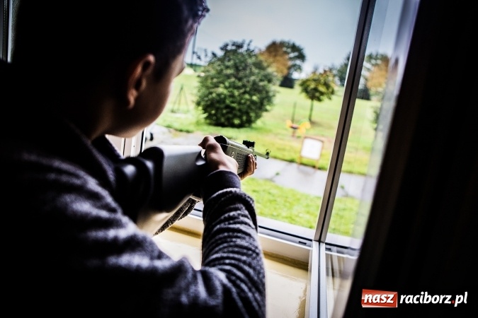 Zdjęcie w galerii na portalu naszraciborz.pl: Młody Saper 2016: Uczniowie ZSP w Brzeźnicy szukali niewybuchów wiadomości z regionu