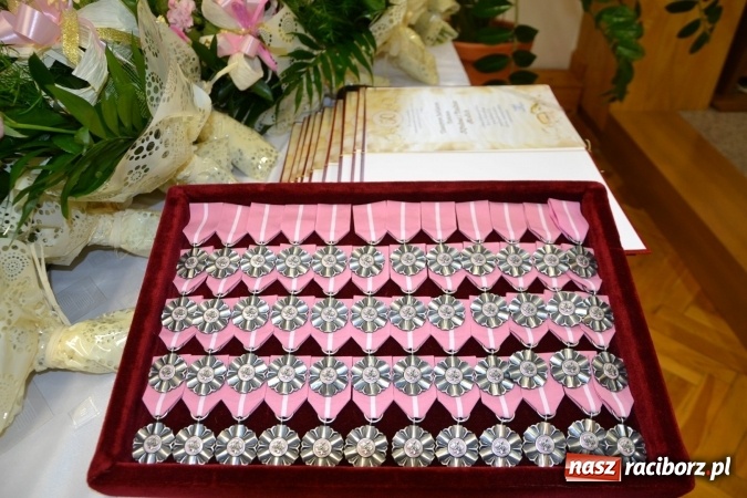 Zdjęcie w galerii na portalu naszraciborz.pl: Dwadzieścia pięć par z gminy Krzyżanowice świętowało dziś złote gody wiadomości z regionu