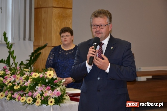 Zdjęcie w galerii na portalu naszraciborz.pl: Dwadzieścia pięć par z gminy Krzyżanowice świętowało dziś złote gody wiadomości z regionu