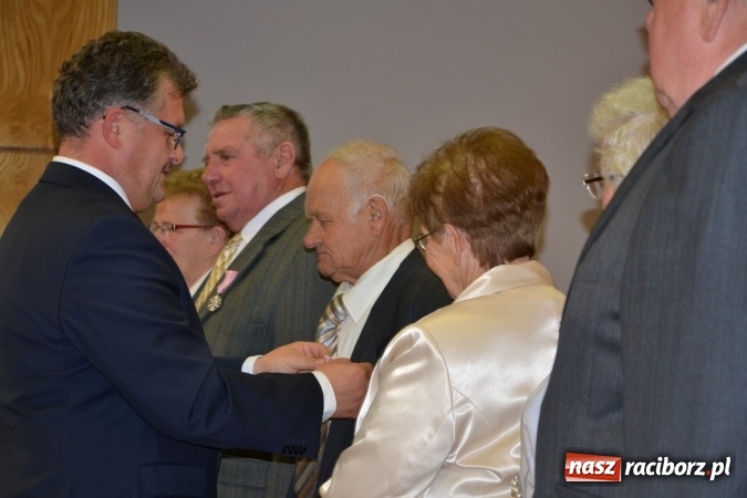 Zdjęcie w galerii na portalu naszraciborz.pl: Dwadzieścia pięć par z gminy Krzyżanowice świętowało dziś złote gody wiadomości z regionu