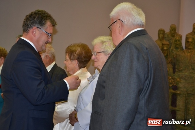 Zdjęcie w galerii na portalu naszraciborz.pl: Dwadzieścia pięć par z gminy Krzyżanowice świętowało dziś złote gody wiadomości z regionu