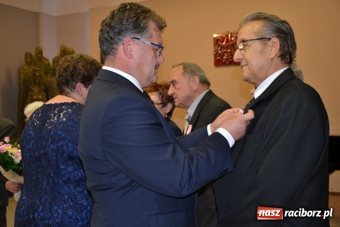 Zdjęcie w galerii na portalu naszraciborz.pl: Dwadzieścia pięć par z gminy Krzyżanowice świętowało dziś złote gody wiadomości z regionu