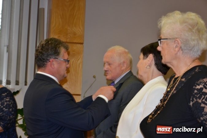Zdjęcie w galerii na portalu naszraciborz.pl: Dwadzieścia pięć par z gminy Krzyżanowice świętowało dziś złote gody wiadomości z regionu