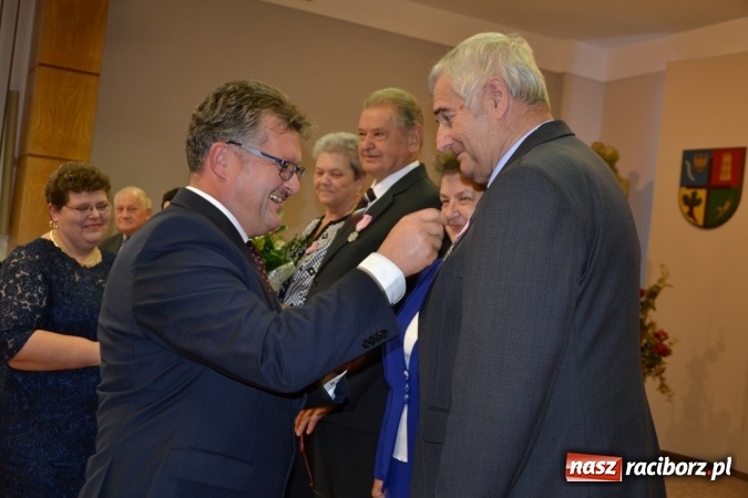 Zdjęcie w galerii na portalu naszraciborz.pl: Dwadzieścia pięć par z gminy Krzyżanowice świętowało dziś złote gody wiadomości z regionu