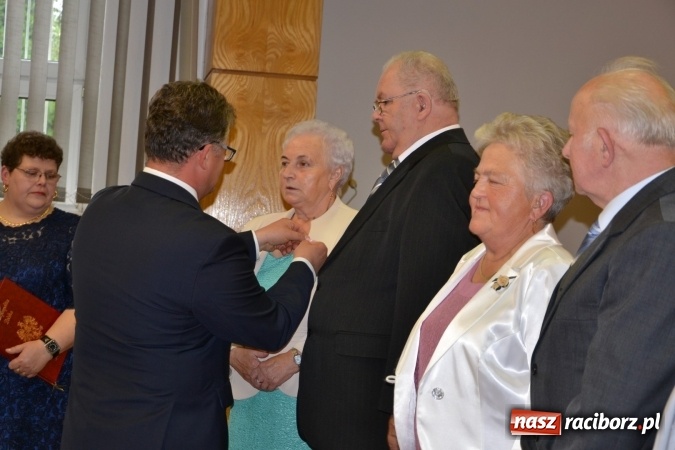Zdjęcie w galerii na portalu naszraciborz.pl: Dwadzieścia pięć par z gminy Krzyżanowice świętowało dziś złote gody wiadomości z regionu