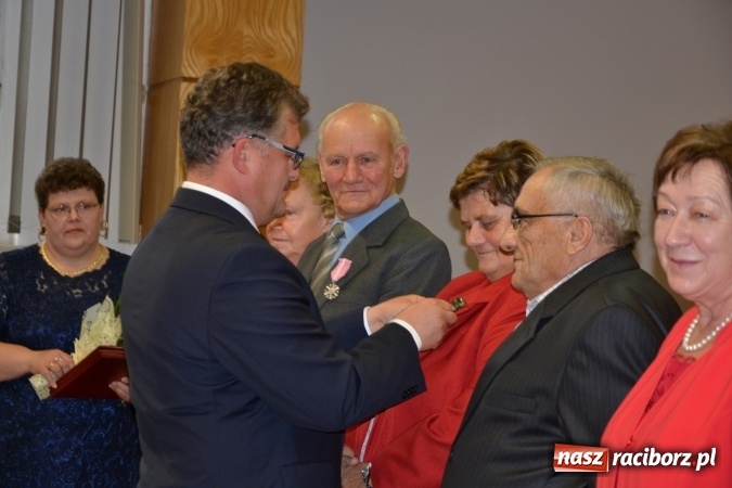 Zdjęcie w galerii na portalu naszraciborz.pl: Dwadzieścia pięć par z gminy Krzyżanowice świętowało dziś złote gody wiadomości z regionu