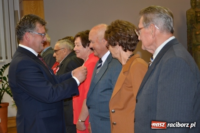 Zdjęcie w galerii na portalu naszraciborz.pl: Dwadzieścia pięć par z gminy Krzyżanowice świętowało dziś złote gody wiadomości z regionu