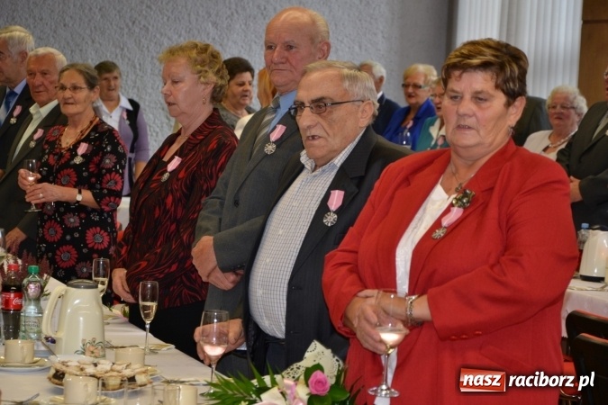 Zdjęcie w galerii na portalu naszraciborz.pl: Dwadzieścia pięć par z gminy Krzyżanowice świętowało dziś złote gody wiadomości z regionu