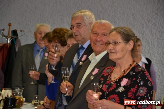 Zdjęcie w galerii na portalu naszraciborz.pl: Dwadzieścia pięć par z gminy Krzyżanowice świętowało dziś złote gody wiadomości z regionu