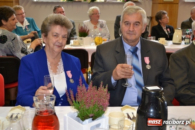 Zdjęcie w galerii na portalu naszraciborz.pl: Dwadzieścia pięć par z gminy Krzyżanowice świętowało dziś złote gody wiadomości z regionu