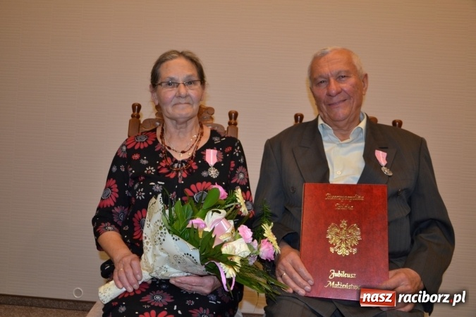 Zdjęcie w galerii na portalu naszraciborz.pl: Dwadzieścia pięć par z gminy Krzyżanowice świętowało dziś złote gody wiadomości z regionu